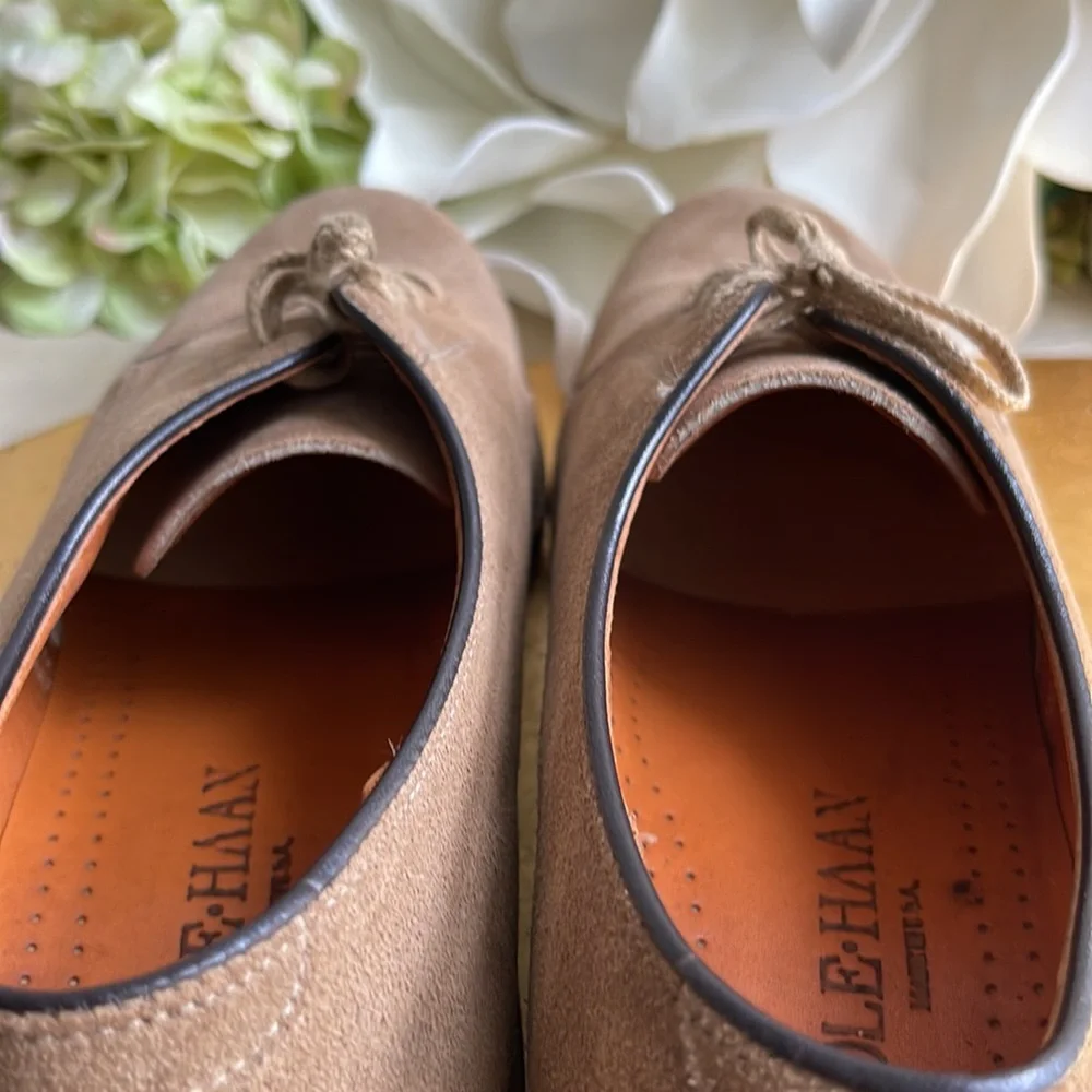 Vintage! Cole Haan Classic Suede Derbys in Medium Tan